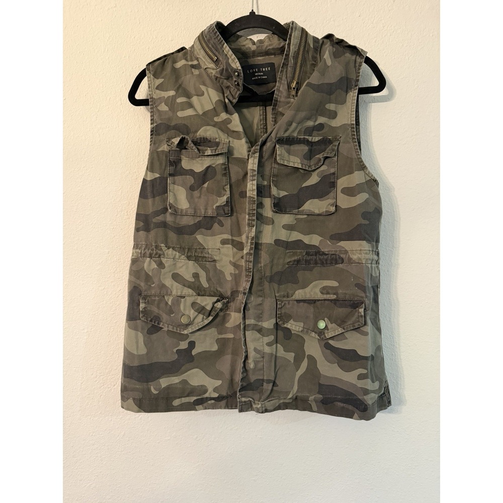 Love‎ Tree Women's Camo Vest Drawstring Waist Mock Neck Pockets Size Medium